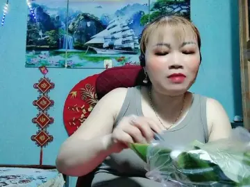 Linhanhsex2kのBongacamsでヌードカメラ