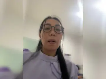 AnastasiazのBongacamsでプライベートチャット