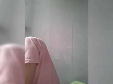 Selinababy99のBongacamsでアダルトカメラ配信