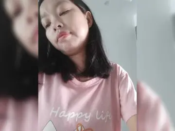 Selinababy99のBongacamsで今すぐ視聴可能なセックスカム