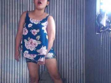 ladynakedpusyのBongacamsでライブセックス映像
