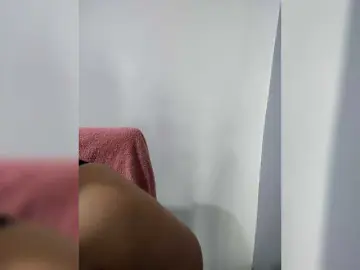 candiceloveeのBongacamsで今すぐ視聴可能なセックスカム