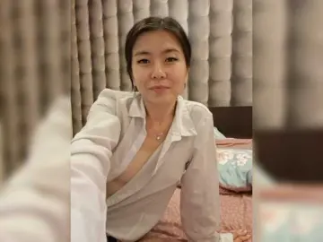 dasha922のBongacamsで今すぐ視聴可能なセックスカム