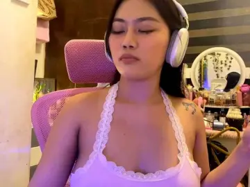 LesliDineのBongacamsでプライベートチャット