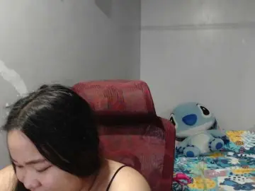 BubbleButtPinayのBongacamsでセックスカメラ