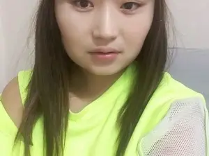 AsianDoll2000のMyfreecamsでプライベートチャット