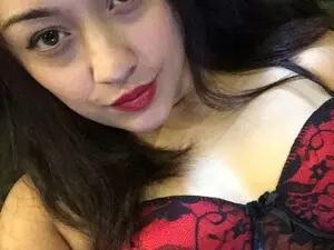 JadeMILFのMyfreecamsでセックスチャット