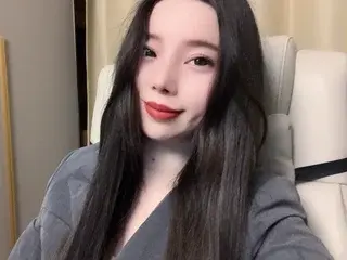 AdelinexingのStreamateでセックスカメラ