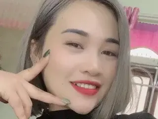 SuryBeeのStreamateで人気のアダルト配信