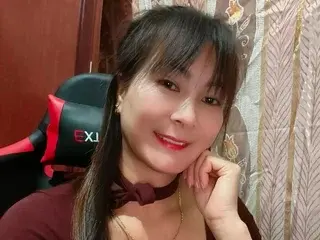 Aly_liveのStreamateでヌードカメラ