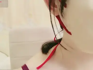 ConatsuのStripchatで今すぐ視聴可能なセックスカム