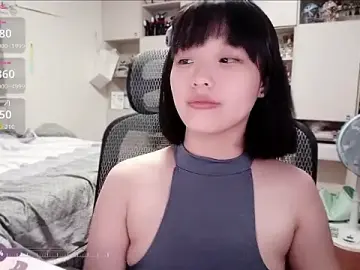 87wawaのStripchatでアダルトビデオチャット