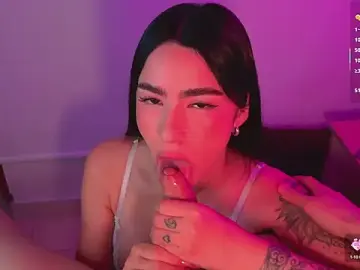 Candy_KenのStripchatでセックスカメラ