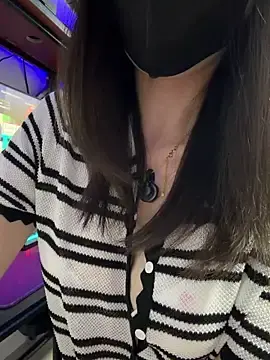UL11のStripchatでセックスチャット