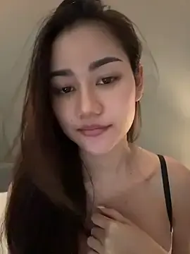SweetThaiGirlfriendのStripchatでライブセックス映像