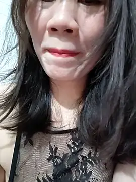 Singlemom69xxのStripchatで無料ポルノカメラ