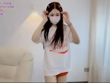 LH7のStripchatで人気のアダルト配信
