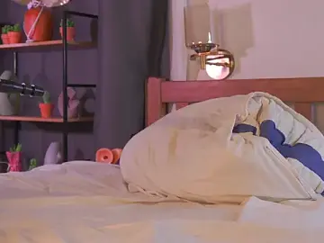 OdetteAvenのStripchatでライブセックス映像