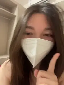 fioralbaのStripchatでライブセックス映像