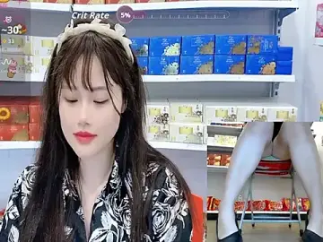 _7Eleven_のStripchatで無料ライブポルノ