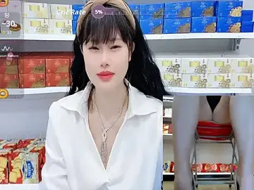 _7Eleven_のStripchatでセックスチャット