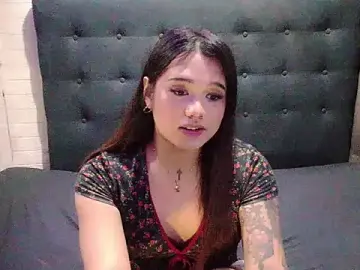 Ur_WifeyMarieのStripchatでセックスカメラ