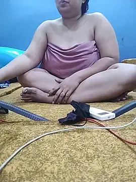 RuchikaliveのStripchatで無料ライブポルノ