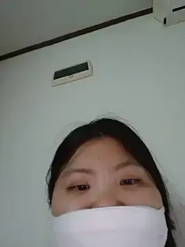 hello098712のStripchatでアダルトカメラ配信