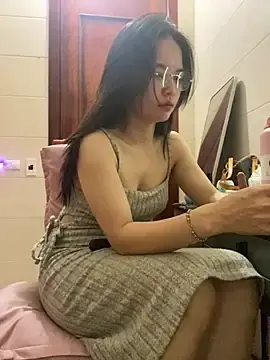 LiLi-Kirix99のStripchatで無料ライブポルノ