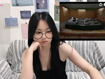 LiLiYbabyのStripchatで無料ポルノカメラ