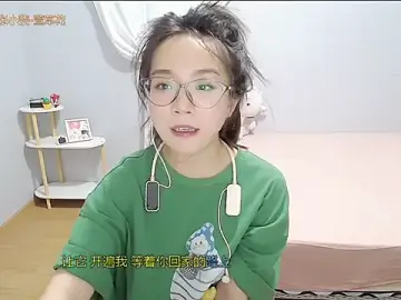 Hmm_0303のStripchatで今すぐ視聴可能なセックスカム