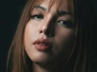 TsDominantMichaelaのXlovecamで高画質ウェブカメラ